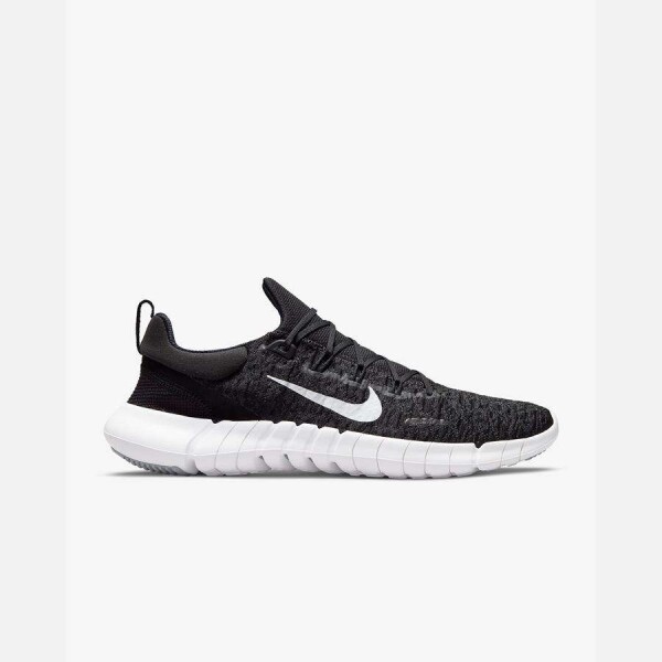 TÊNIS NIKE DE CORRIDA FREE RUN 5.0 MASCULINO - Preto/branco