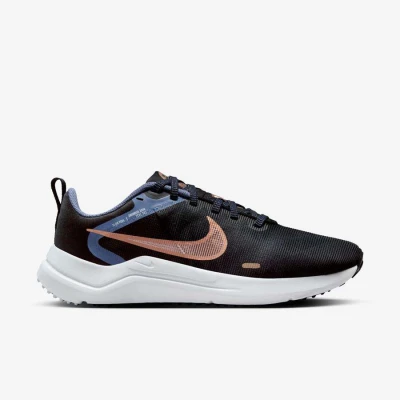 TÊNIS NIKE DOWNSHIFTER 12 FEMININO - Preto/dourado TÊNIS NIKE DOWNSHIFTER 12 FEMININO - Preto/dourado