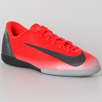 TÊNIS NIKE FUTSAL VAPORX 12 ACADEMY GS CR7 IC INFANTIL - Vermelho/preto