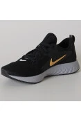 TÊNIS NIKE LEGEND REACT FEMININO - Preto/dourado