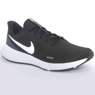 TÊNIS NIKE REVOLUTION 5 MASCULINO - Preto/branco TÊNIS NIKE REVOLUTION 5 MASCULINO - Preto/branco