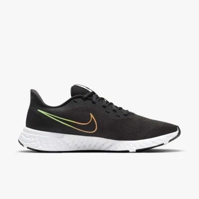 TÊNIS NIKE REVOLUTION 5 MASCULINO - Preto/laranja TÊNIS NIKE REVOLUTION 5 MASCULINO - Preto/laranja