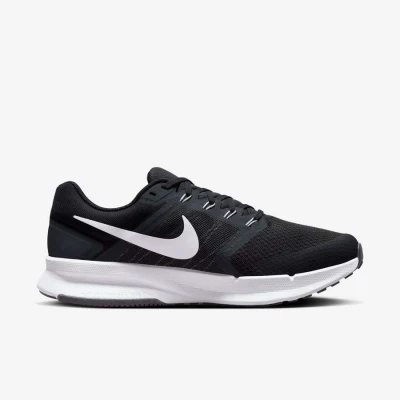 TÊNIS NIKE RUN SWIFT 3 MASCULINO - Preto/branco