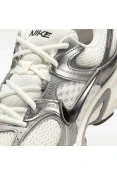 TÊNIS NIKE V5 RNR MASCULINO HJ5228 - Branco/cinza