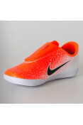 TÊNIS NIKE VAPOR 12 CLUB PS (V) IC INFANTIL - Laranja/branco