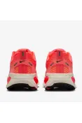 TÊNIS NIKE VOMERO 18 FEMININO - Laranja/preto TÊNIS NIKE VOMERO 18 FEMININO - Laranja/preto