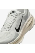 TÊNIS NIKE VOMERO 18 MASCULINO - Branco/preto