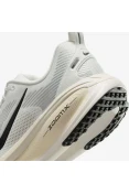 TÊNIS NIKE VOMERO 18 MASCULINO - Branco/preto