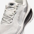 TÊNIS NIKE VOMERO 18 RR MASCULINO - Branco/cinza TÊNIS NIKE VOMERO 18 RR MASCULINO - Branco/cinza